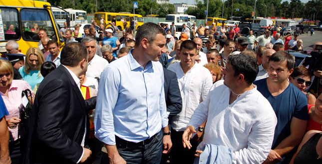 Новини міста: «Ми повинні очистити Київ від незаконних МАФів», - Віталій Кличко