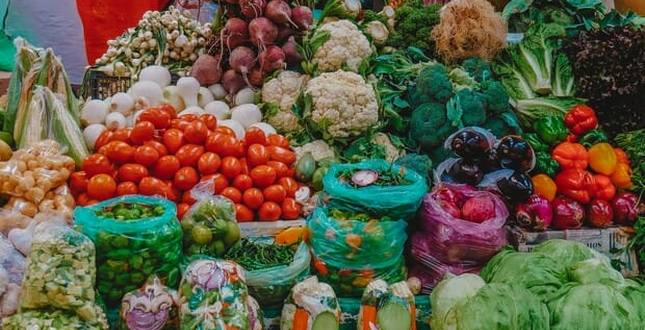У Дніпровському районі працює міні-ярмарок на бульварі Перова, 8