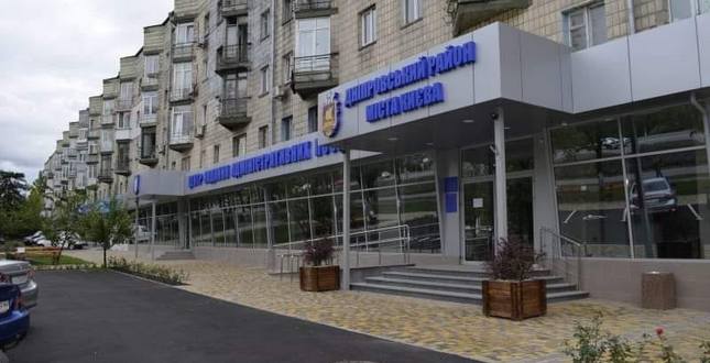 ЦНАПи Києва працюють 9 травня