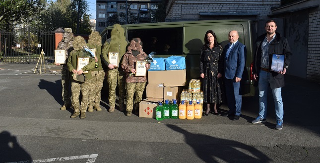 Олена Шевченко привітала захисників і захисниць підшефної військової частини з 62-ю річницею утворення