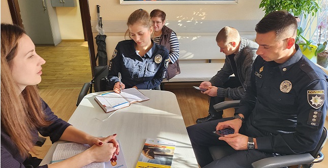 В районному Управлінні соціального захисту населення відбулася робоча нарада щодо проведення Всеукраїнської акції «16 днів проти насильства»