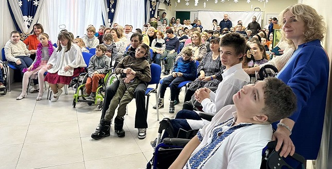 В районному Центрі комплексної реабілітації для осіб з інвалідністю відзначили День Святого Миколая