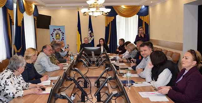 У Дніпровській РДА відбувся круглий стіл щодо сучасного стану органів самоорганізації населення
